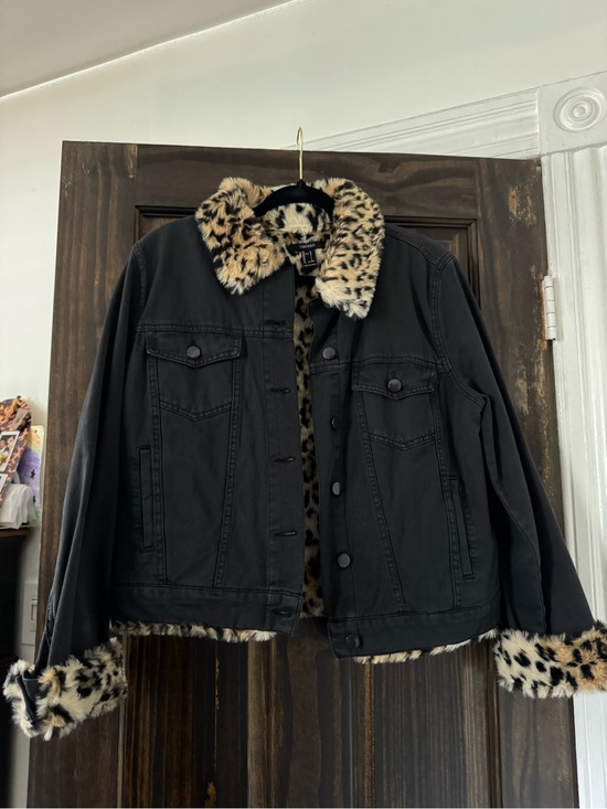 Forever 21 Jackets & Blazers - Black Denim Jacket with Leopard Faux-Fur Trim and Lining